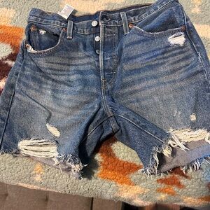 Levi 501 cutoffs